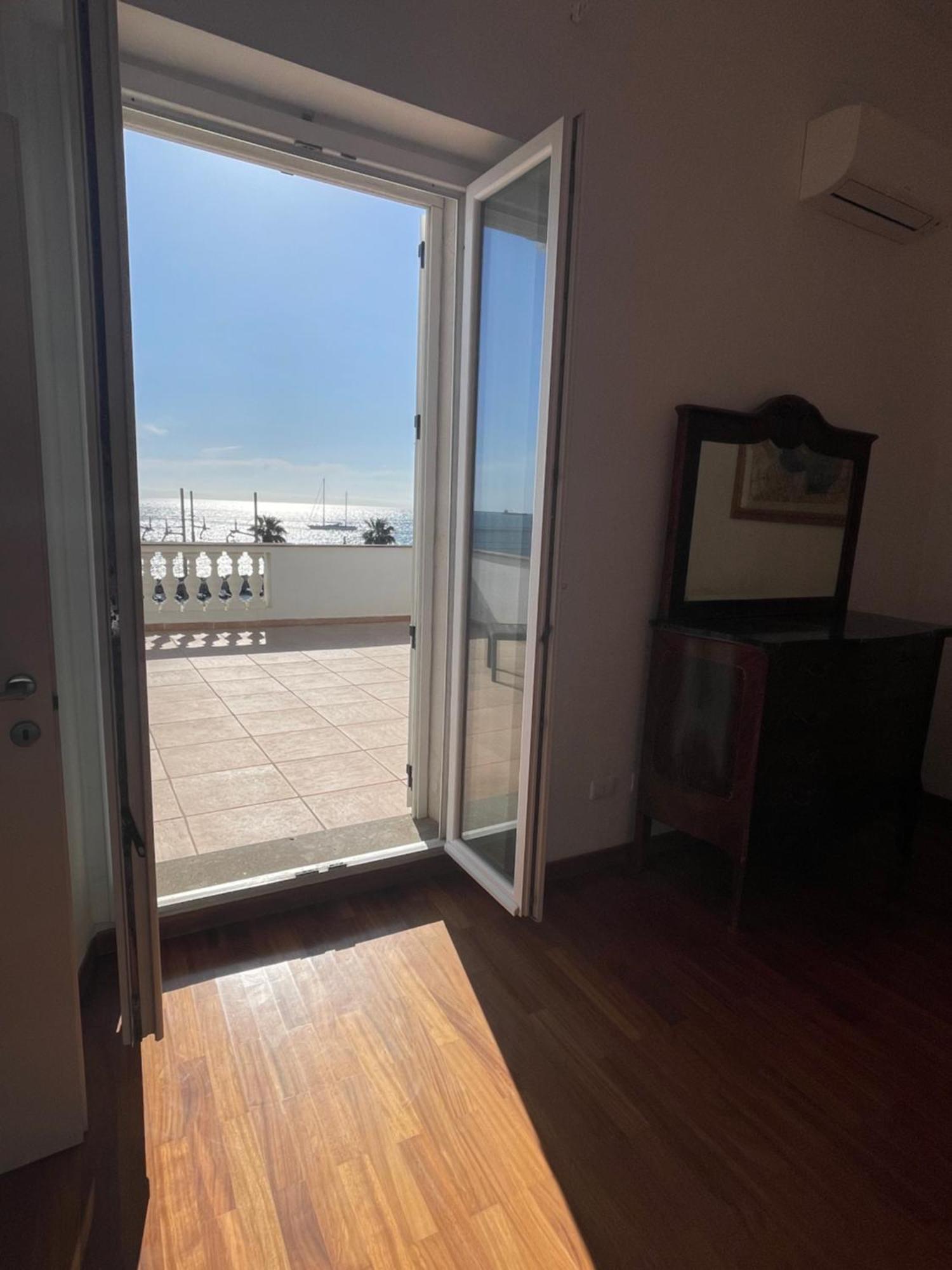 Palazzo Podesta Civitavecchia Exterior photo