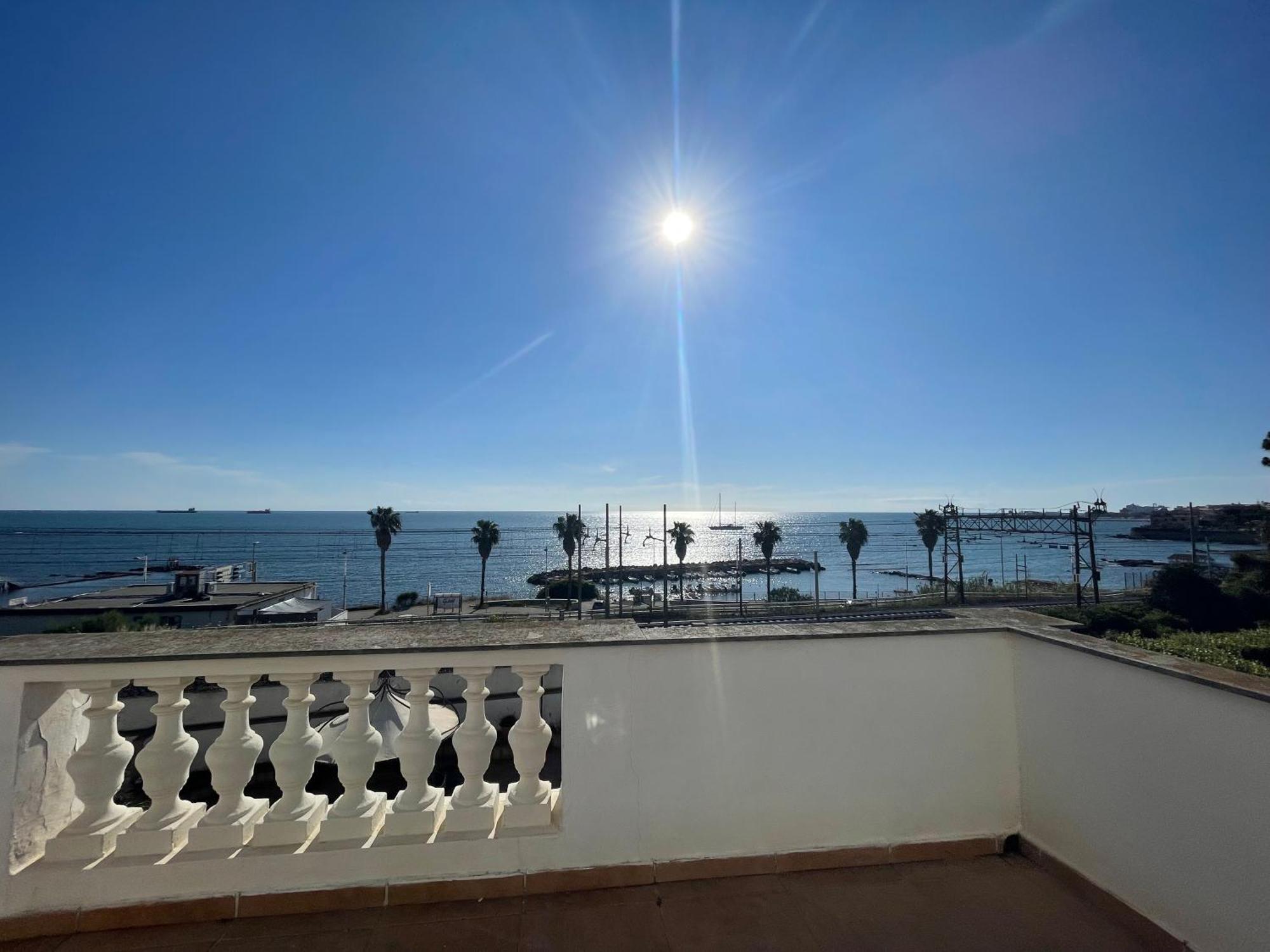 Palazzo Podesta Civitavecchia Exterior photo
